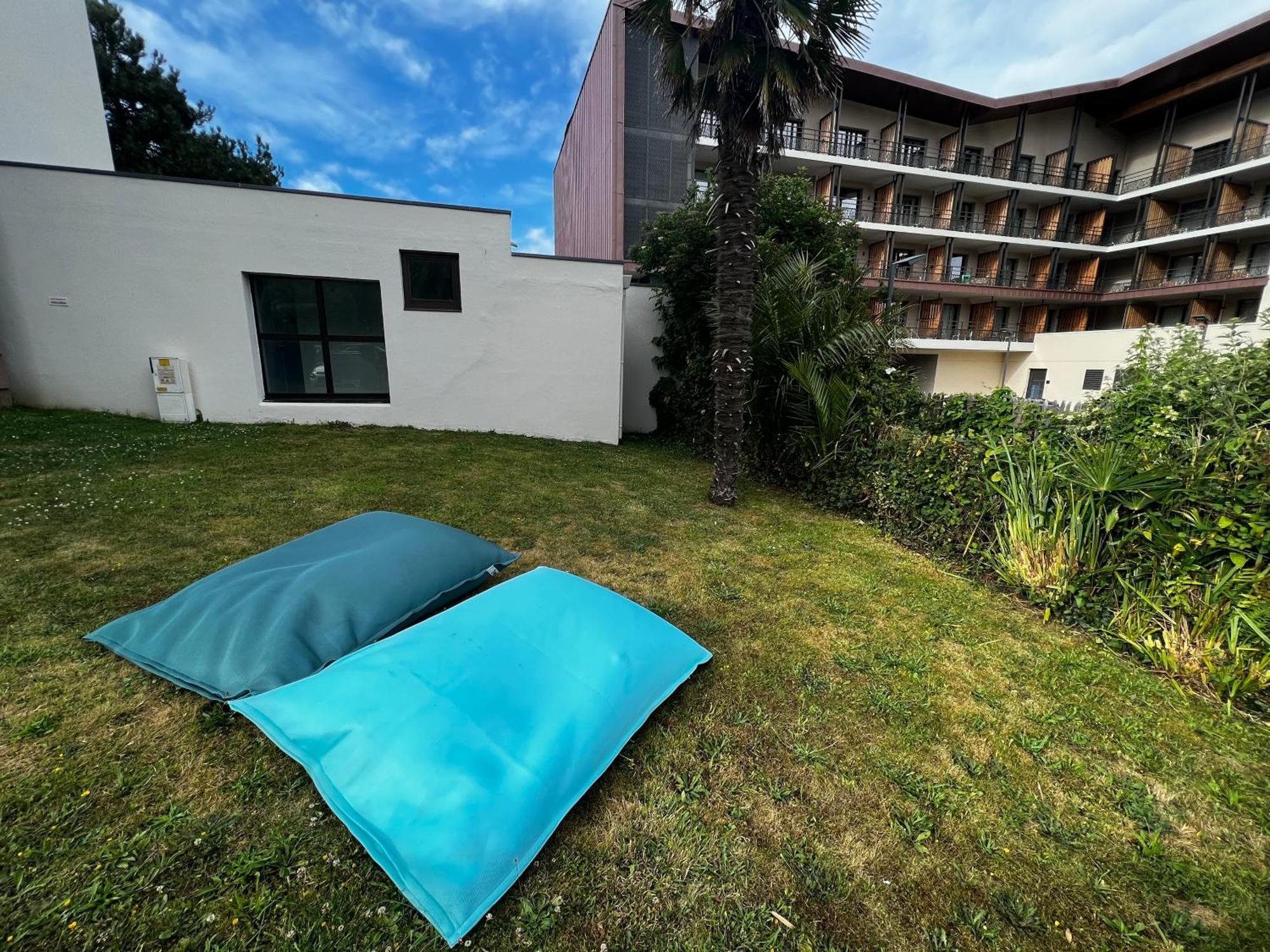 Appartement Acces Plage เปโรส กีเรค ภายนอก รูปภาพ